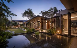 Modern Multi-Generational Home Design: Three Separate Blocks Around a Central Courtyard - image 24