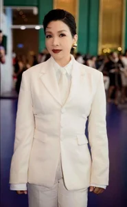 Sister Who Makes Waves Vietnam: H'Hen Nie Tears and My Linh Controversy - image 6