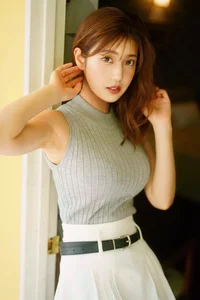 Natsuki Abe: The Rising Japanese Fashion Icon Captivating Global Audiences - image 19
