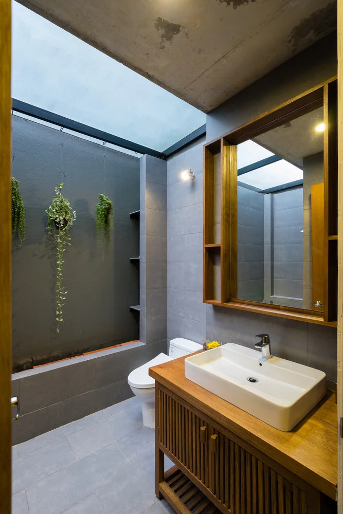 Modern Rustic Brick House Architecture: Cozy Exposed Brick Homes in the Heart of the City