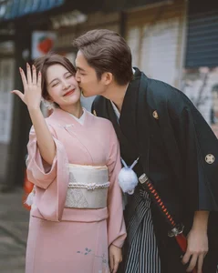 Vietnamese Star News: Actor Dinh Tu Proposes to Ngoc Huyen - image 6