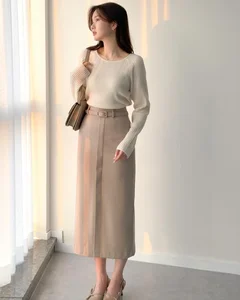 5 Essential Neutral Fashion Pieces for an Elegant Wardrobe - image 2