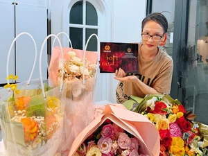 Bao Thanh's Career Milestone: Vietnamese Actress Wins First Prestigious Gold Medal for Stage Performance - image 5
