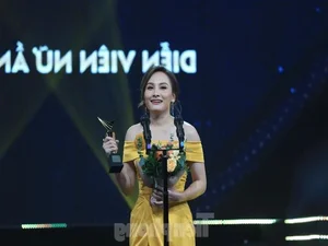 Bao Thanh's Career Milestone: Vietnamese Actress Wins First Prestigious Gold Medal for Stage Performance - image 4