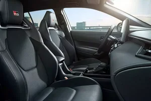 Toyota Corolla Cross GR Sport 2025 Debuts with Sporty Upgrades - image 2