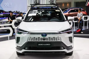 Toyota Corolla Cross GR Sport 2025 Debuts with Sporty Upgrades - image 0