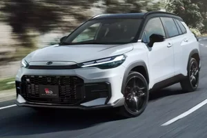 Toyota Corolla Cross GR Sport 2025 Debuts with Sporty Upgrades - image 1