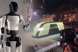 Inside Elon Musk’s Vision: A Close Look at the Tesla Optimus Humanoid Robot - image 1