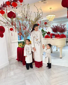 Mỹ Nhân Việt Chuộng Áo Dài Dáng Suông Ngày Tết - image 0
