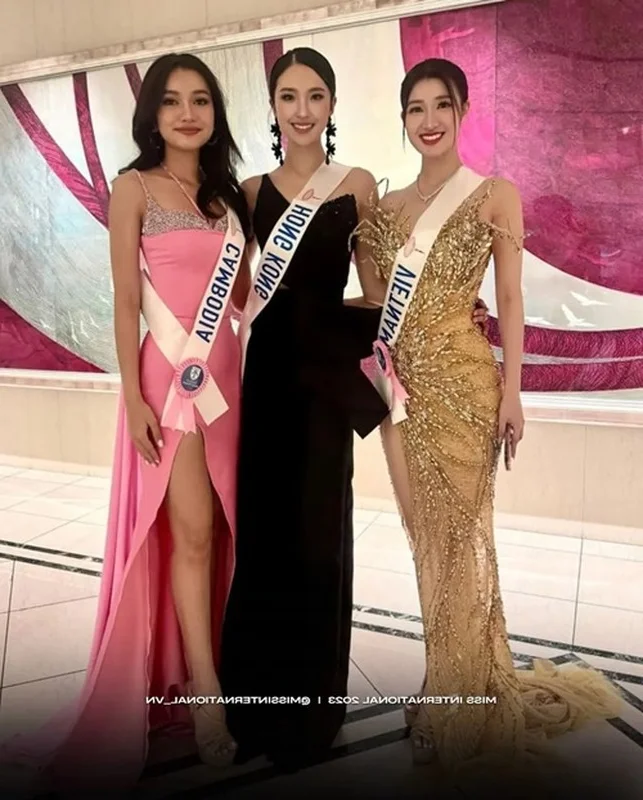 Phuong Nhi Outshines Competitors with Glamorous Miss International Look