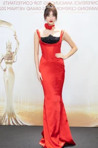Phuong Nhi Surprises Fans with Rare Low-Cut Red Carpet Look - image 8