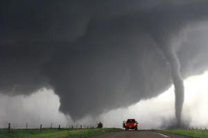 Terrifying Tornado Facts: Understanding Nature's Most Violent Storms and Their Destructive Power - image 10