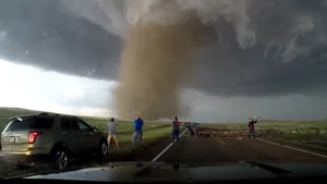 Terrifying Tornado Facts: Understanding Nature's Most Violent Storms and Their Destructive Power - image 5