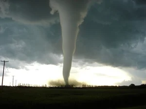 Terrifying Tornado Facts: Understanding Nature's Most Violent Storms and Their Destructive Power - image 8