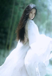 YiTuYu Art Language Vol.9966: Creative Portrait Photography Featuring Yue Yue - image 13