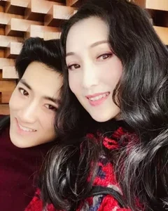 Lin Fangbing: Iconic Yang Guifei Actress Shows Timeless Beauty at U60 - image 1