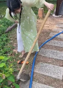 Hilarious Behind the Scenes Struggles of Gen Z Taking Tet Ao Dai Photos - image 4