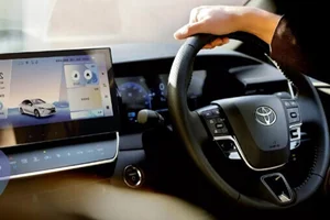 2026 Toyota Camry Hybrid: New Affordable Trim for Budget-Conscious Drivers - image 0