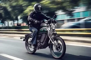 Royal Enfield First Electric Motorcycle Flying Flea Debuts in Vietnam - image 4
