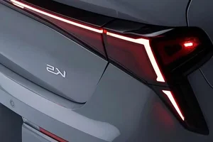 2027 Kia K5 Reveals Advanced Hybrid Engine and High-Tech Upgrades - image 1