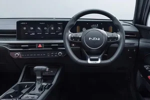 2027 Kia K5 Reveals Advanced Hybrid Engine and High-Tech Upgrades - image 5