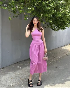 Cao Bang's 'Teacher Beauty Queen' Showcases Billion-VND Shoe Collection - image 1