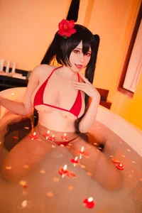 Coser MeenFox Portrays Taihou from Azur Lane in Stunning Detail - image 31
