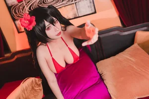 Coser MeenFox Portrays Taihou from Azur Lane in Stunning Detail - image 15