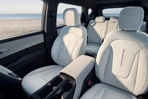 Hyundai's Affordable EV Revolution: New SUV with 700km Range - image 3
