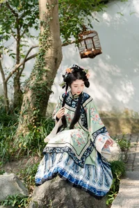 YiTuYu Art Language Vol.5951 M: Exploring Modern Portraiture and Artistic Visual Narratives - image 0