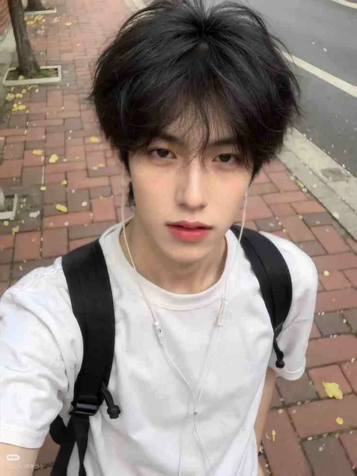 147+ Handsome Chinese Boy Photos: The Ultimate Aesthetic Collection