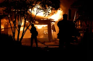 California Wildfires: Apocalyptic Scenes and the Devastating Impact of the Recent Blazes - image 0