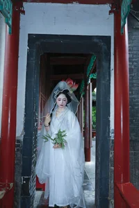 YiTuYu Art Language Vol.9921: Elegant and Artistic Portraiture of Hui Er - image 28
