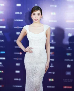 Thuy Tien and Phuong Anh Dao Shine on the Red Carpet at the HCMC International Film Festival Closing Ceremony - image 8