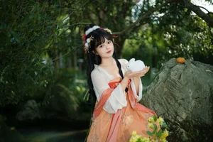 Capturing Elegance: YiTuYu Art Language Vol.10449 Featuring Zhi Zhi’s Artistic Portrait Gallery - image 0