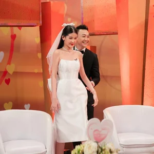 Miss Vietnam Le Au Ngan Anh and Husband Share Heartwarming Baby News and Exciting Family Details - image 4
