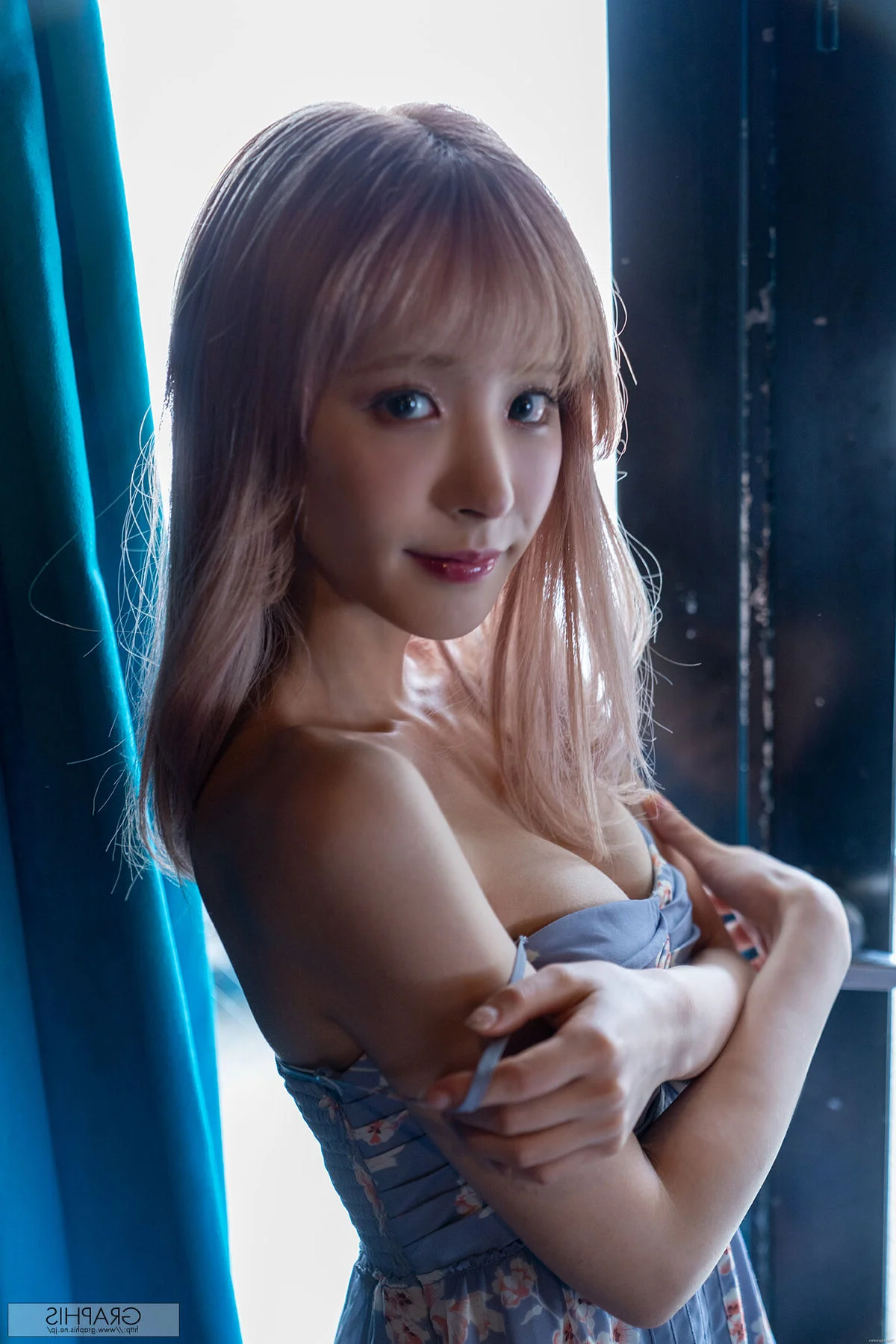 Stunning Summer Portrait Photography Inspiration: Kana Momonogi in Graphis SUMMER SPECIAL 2020 Change Part01 Collection