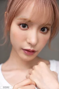 Stunning Summer Portrait Photography Inspiration: Kana Momonogi in Graphis SUMMER SPECIAL 2020 Change Part01 Collection - image 1