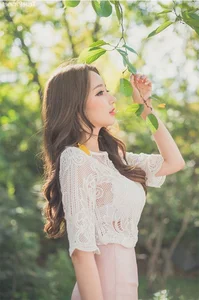 Lee Yeon Jeong: Indoor Photoshoot Secrets of a Korean Fashion Icon - image 94