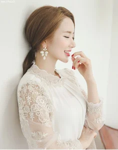 Lee Yeon Jeong: Indoor Photoshoot Secrets of a Korean Fashion Icon - image 3