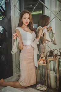 Lee Yeon Jeong: Indoor Photoshoot Secrets of a Korean Fashion Icon - image 7