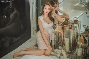 Lee Yeon Jeong: Indoor Photoshoot Secrets of a Korean Fashion Icon - image 14