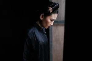 My Uyen Shines as the Captivating Villain in Detective Kien - image 6