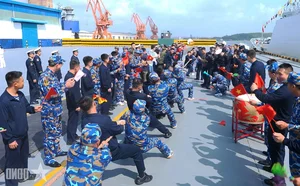 Strengthening Ties: Vietnam and China Naval Forces Engage in Friendly Exchange - image 13