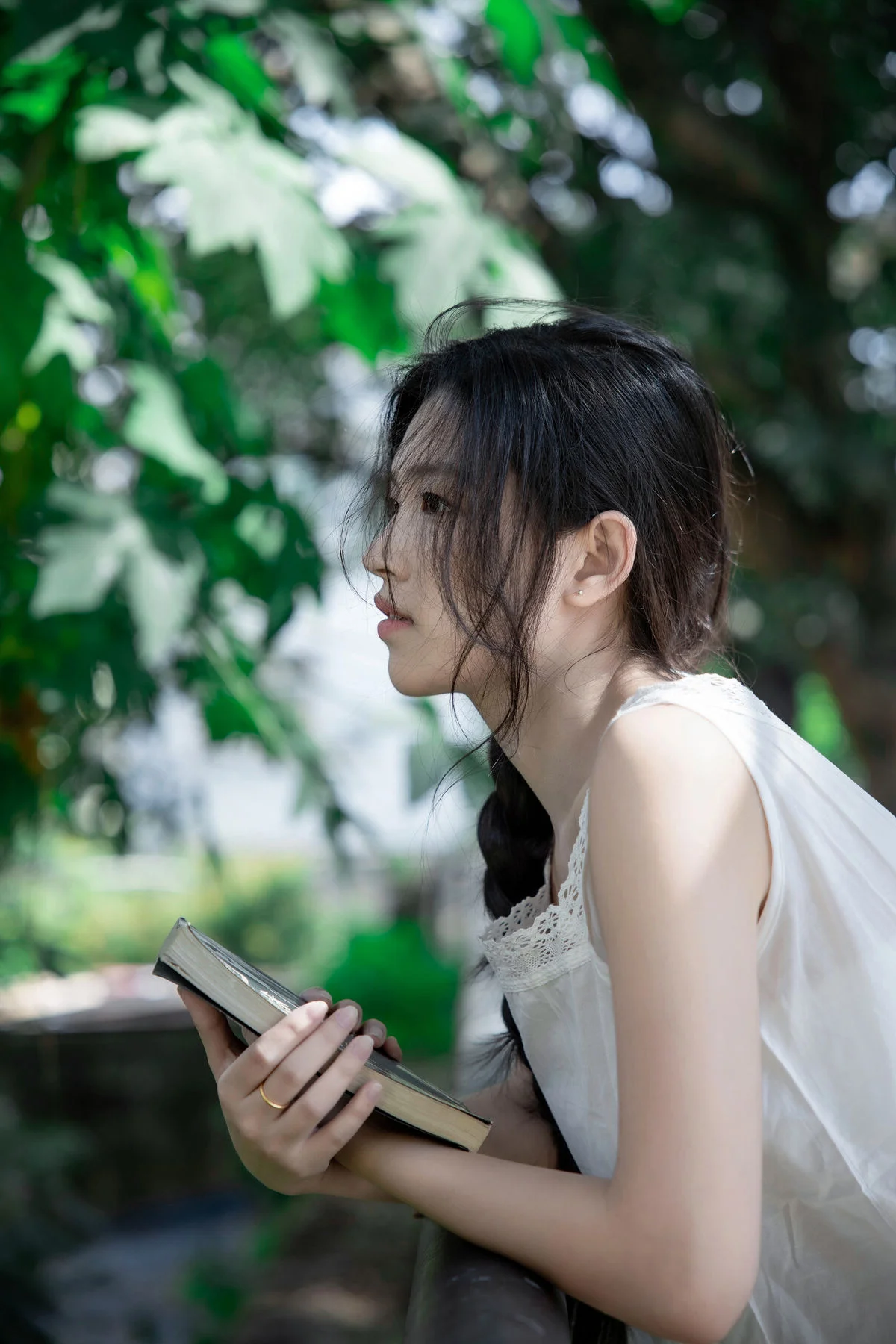 YiTuYu Art Language Vol.9873 Yi Ting: Captivating Modern Portrait Gallery