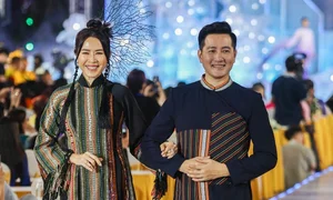 Ho Chi Minh City Celebrates 10th Ao Dai Festival with Stunning Runway on Nguyen Hue Street - image 3