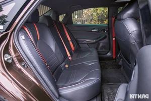 Rare Toyota Avalon TRD in Vietnam US Import Value Depreciation - image 11