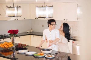 Inside the Opulent 200 Billion VND Villa of Meritorious Artist Vu Luan and His Wife - image 1