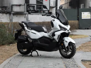 SYM Husky 150 ADV: Adventure Scooter with Bold Design - image 4