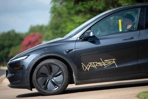Elon Musk Unveils Futuristic Robotaxi App: The Future of Autonomous Transportation - image 6